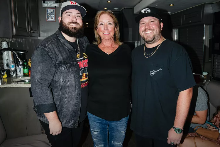 Mitchell Tenpenny Owes His Country Music Career to His Mom: ‘I Just Wanted to Say Thank You’